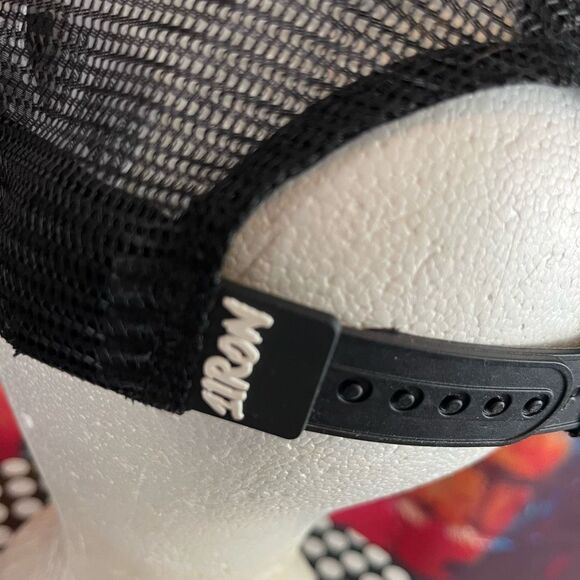 1 Iron Trendy Clover Logo "Lucky" 2022  Baseball Style Hat Cap One Size Snapback - Picture 5 of 8